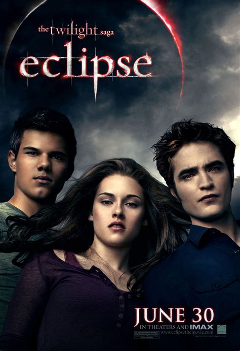 When Bella Swan moves to a small town in the Pacific Northwest, she falls in love with Edward. . Twilight imbd